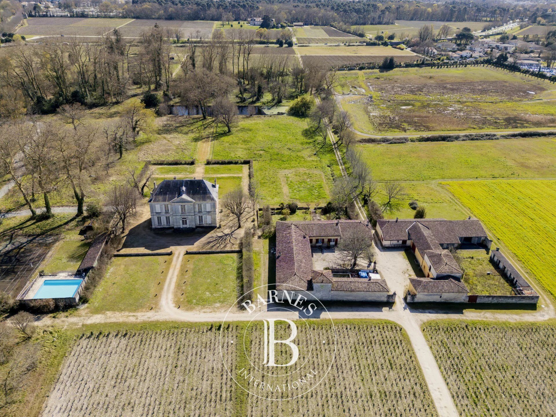 Schloß Mérignac - picture 2