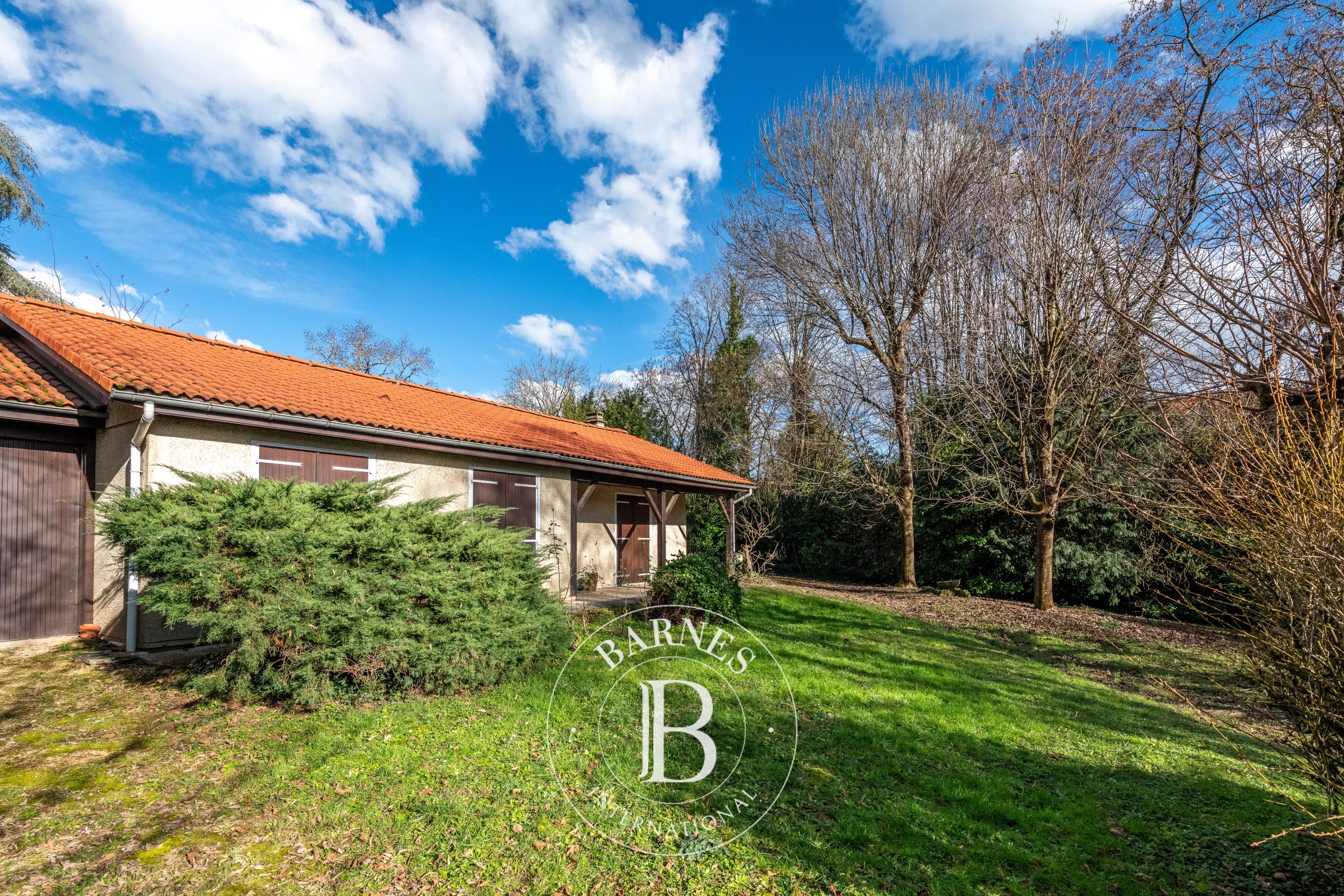 Saint-Cyr-au-Mont-d'Or - Maison de 90 m² sur terrain 1975 m² - picture 1