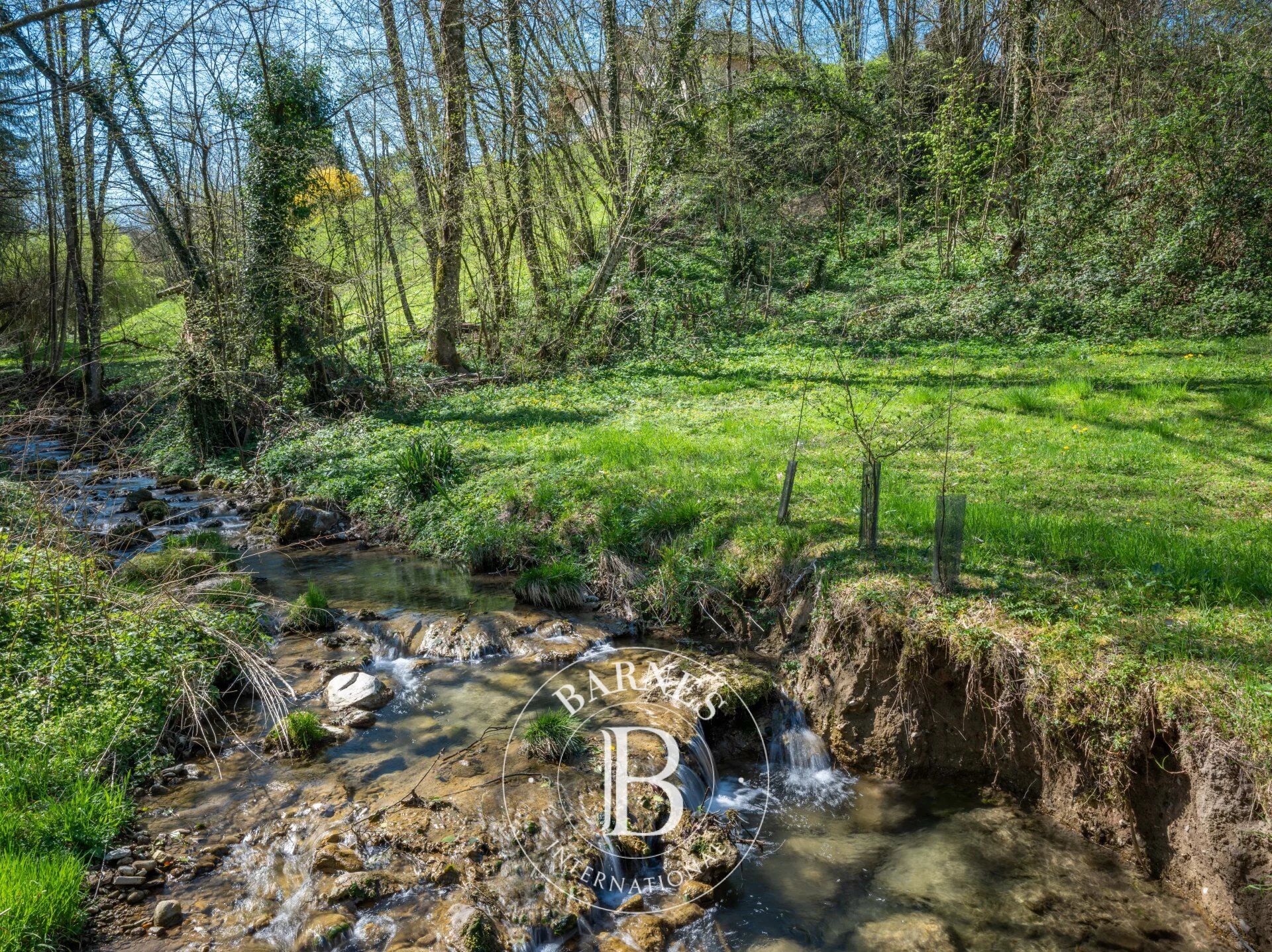 BARNES ANNECY - 5 MINUTES D'ANNECY - VILLA D EXCEPTION VUE PANORAMIQUE - picture 1