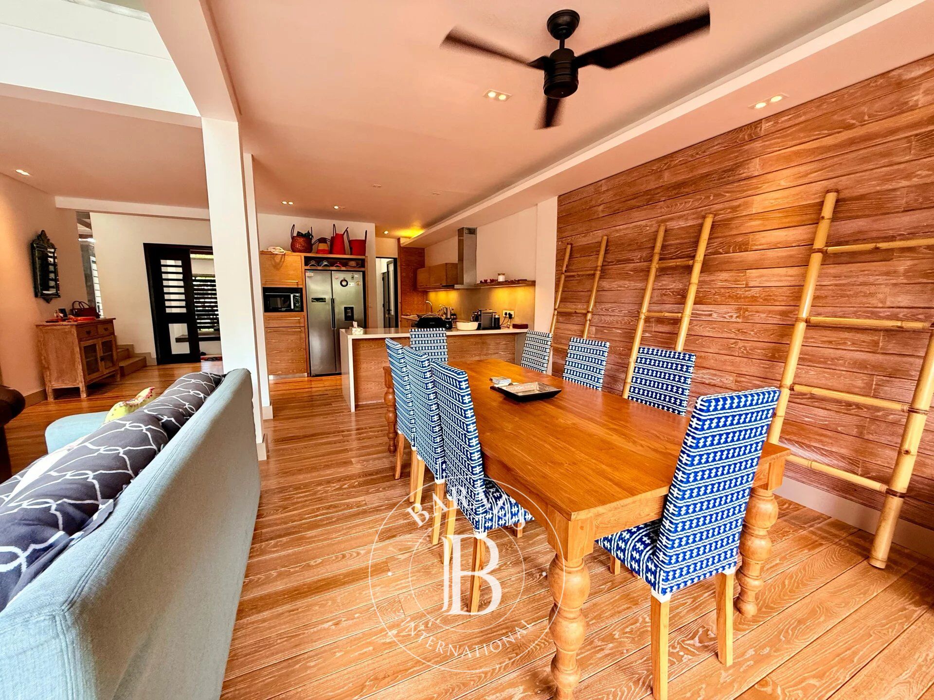 RIVIÈRE NOIRE – Marina duplex with private mooring – 3 bedrooms - picture 2