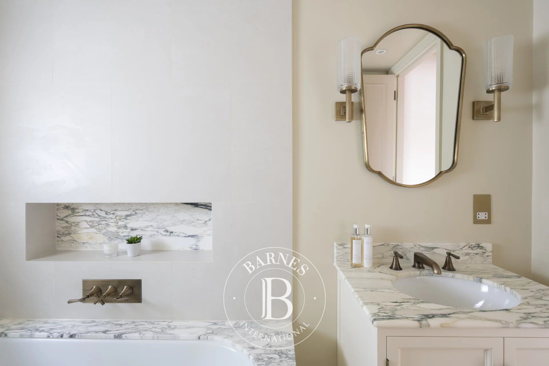 Daire London - picture 10