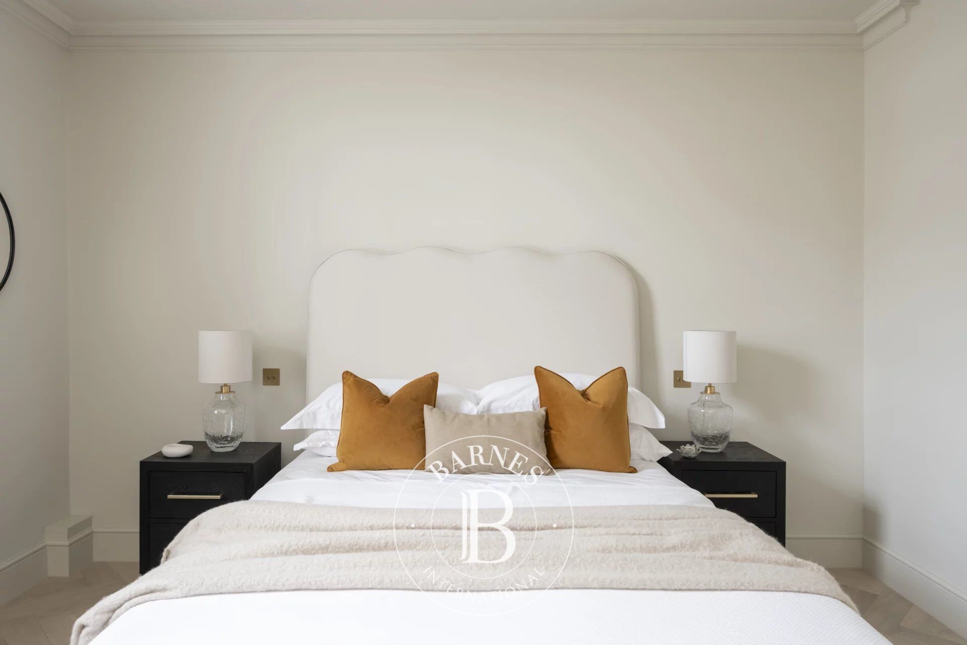 Daire London - picture 12