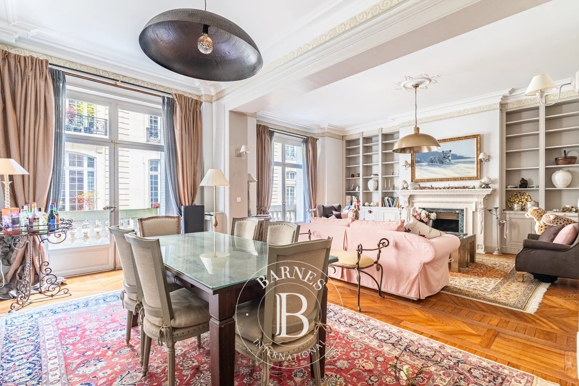 Paris 16 - Victor Hugo - appartement 4 chambres traversant - picture 3