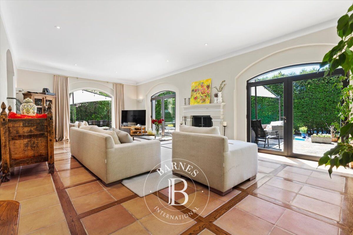 Ev Hampstead - picture 11