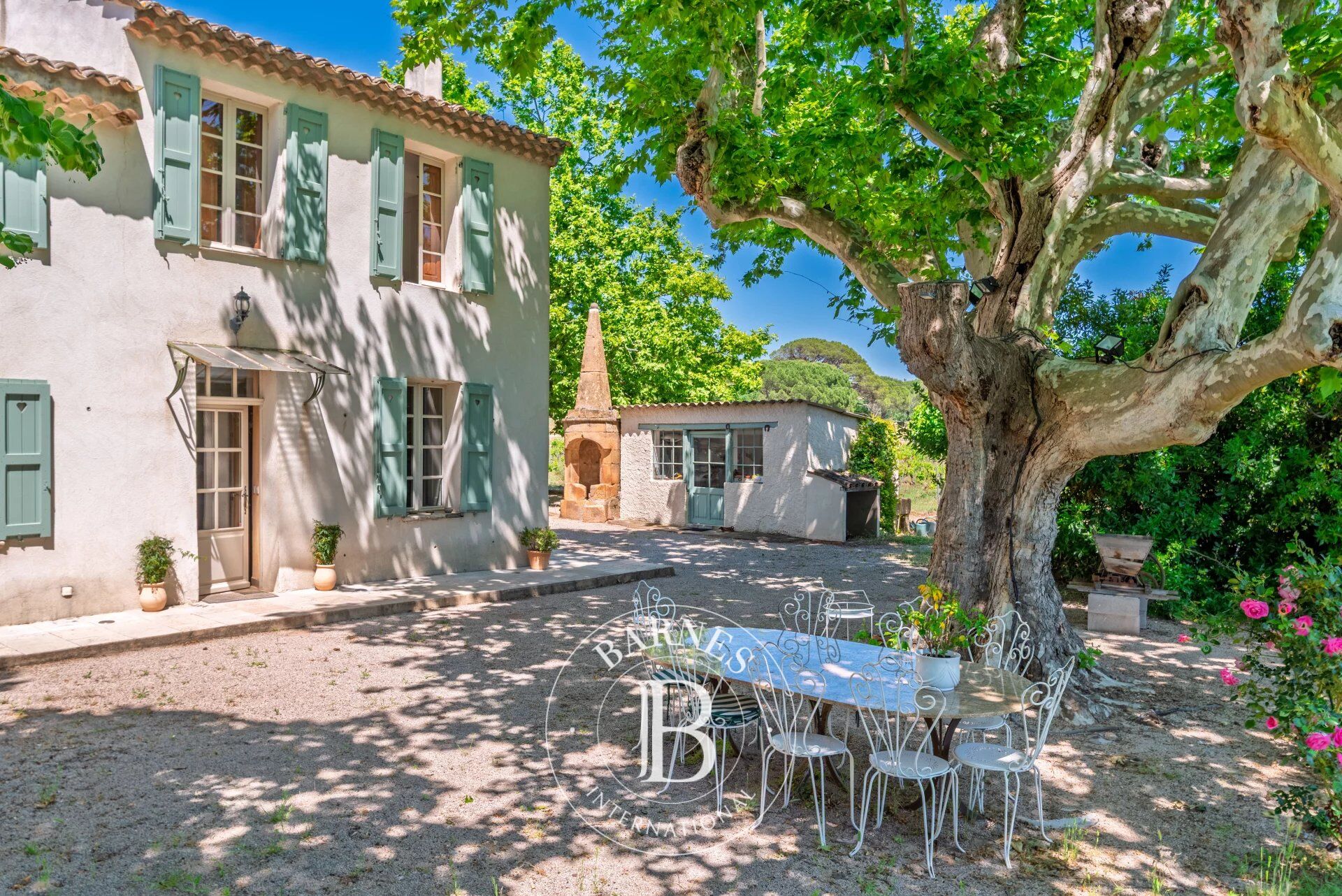 South of France - Vidauban – 22-hectare family estate with a charming bastide, AOC Côtes de Provence & IGP vineyard in an exceptional natural setting - picture 3