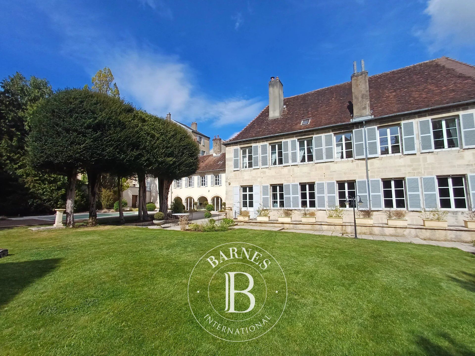 Palacete Dole - picture 1