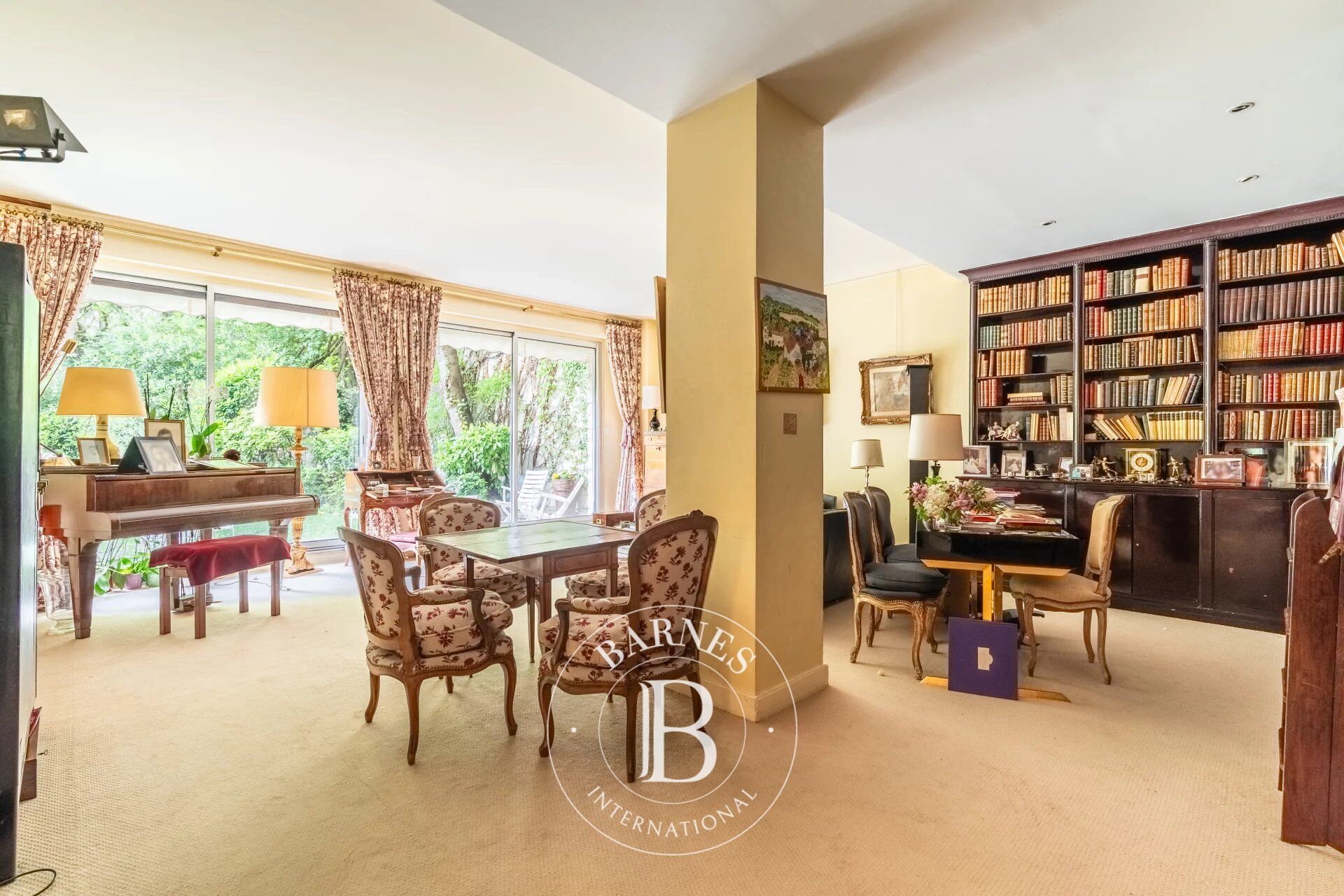 Paris 16 - Passy - Rez-de-jardin - 5 chambres - picture 3