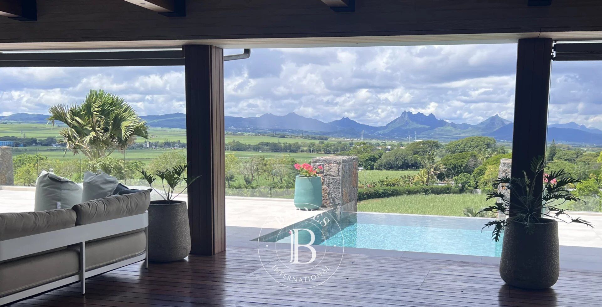 BELLE VUE – Penthouse – 4 Bedrooms - picture 2