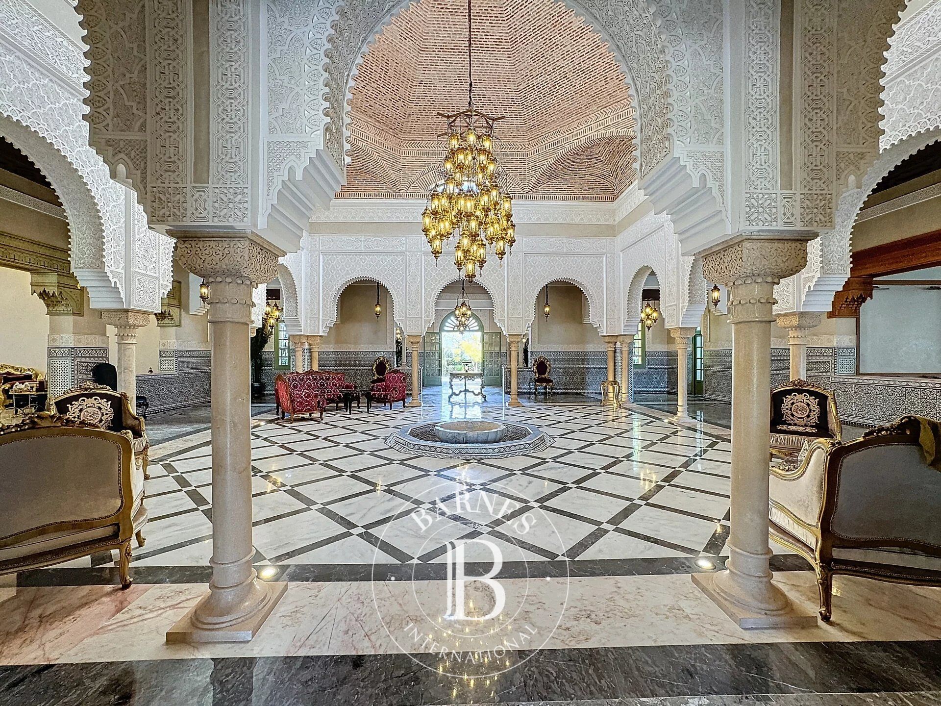 À Vendre – Propriété d’Exception à Sidi Abdellah Ghiat - picture 1