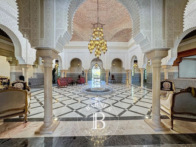 À Vendre – Propriété d’Exception à Sidi Abdellah Ghiat