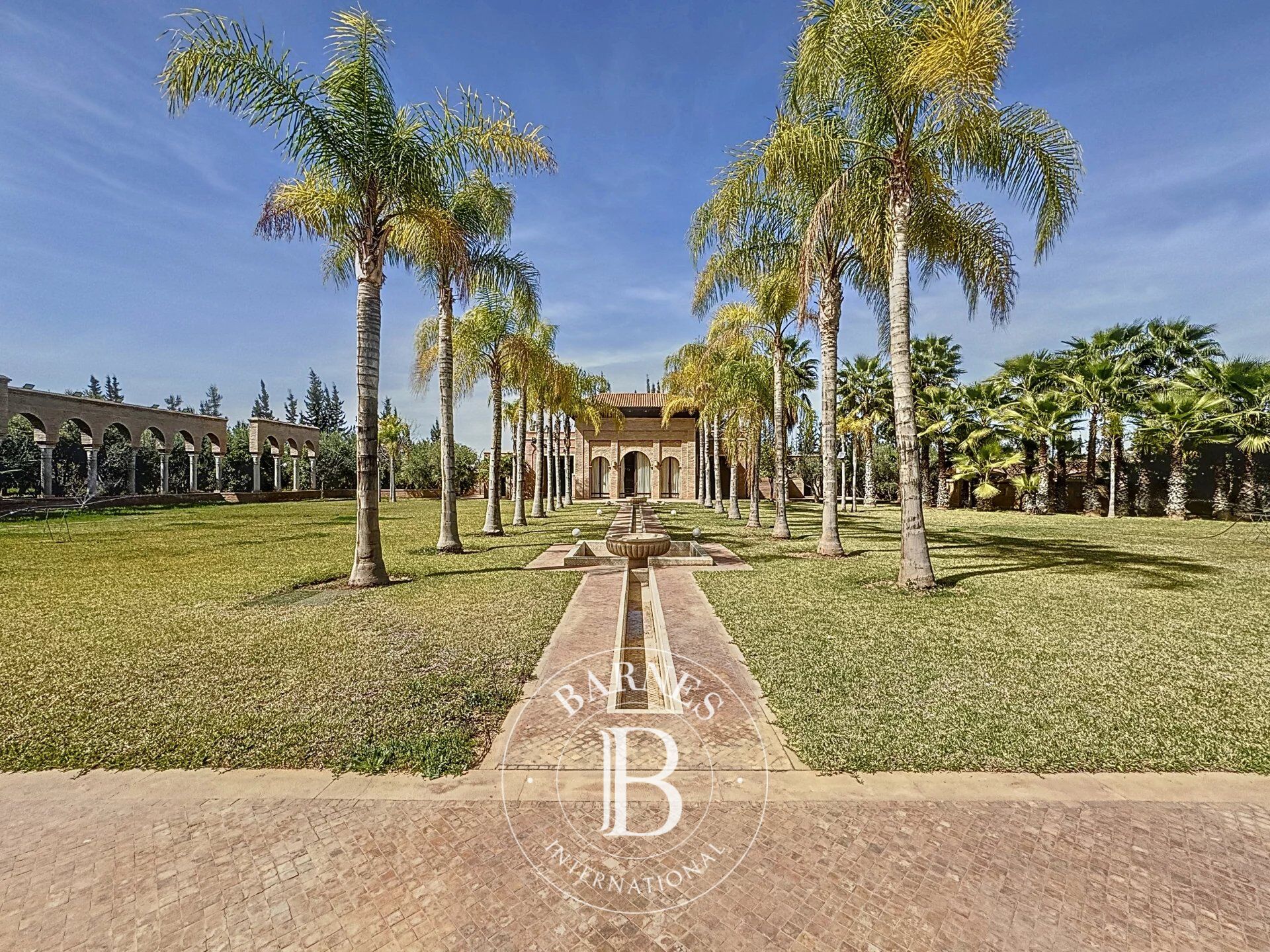 À Vendre – Propriété d’Exception à Sidi Abdellah Ghiat - picture 2