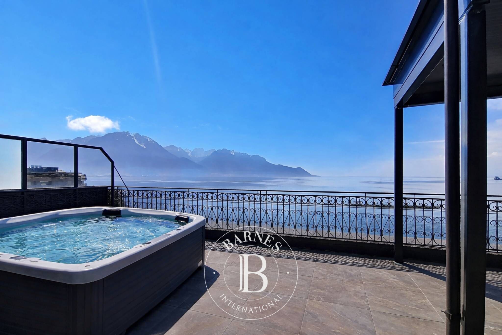 Penthouse Montreux - picture 1