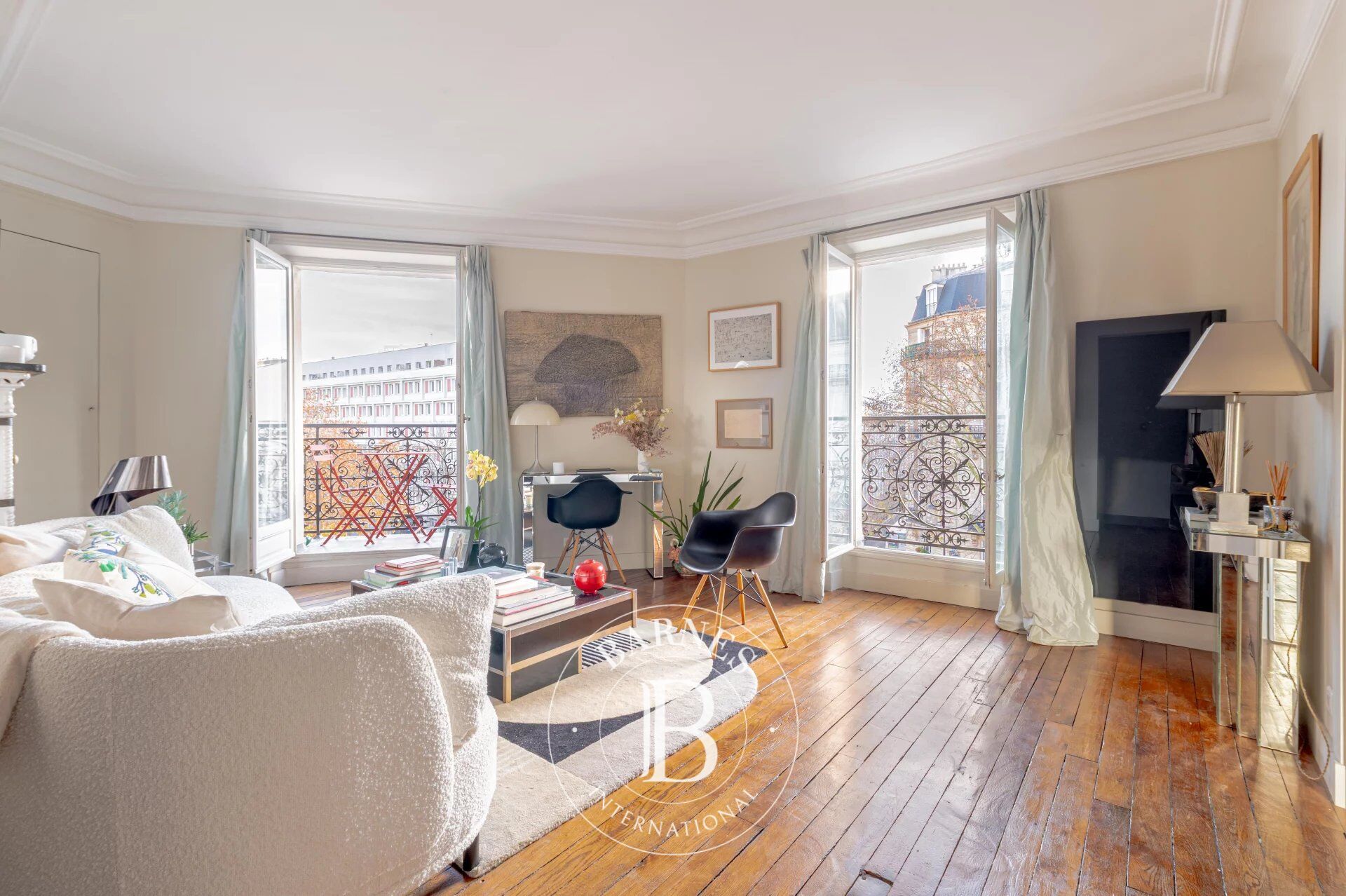 For sale in Paris 5 - Berthollet / Port Royal - Corner apartment - 2 bdr - picture 1