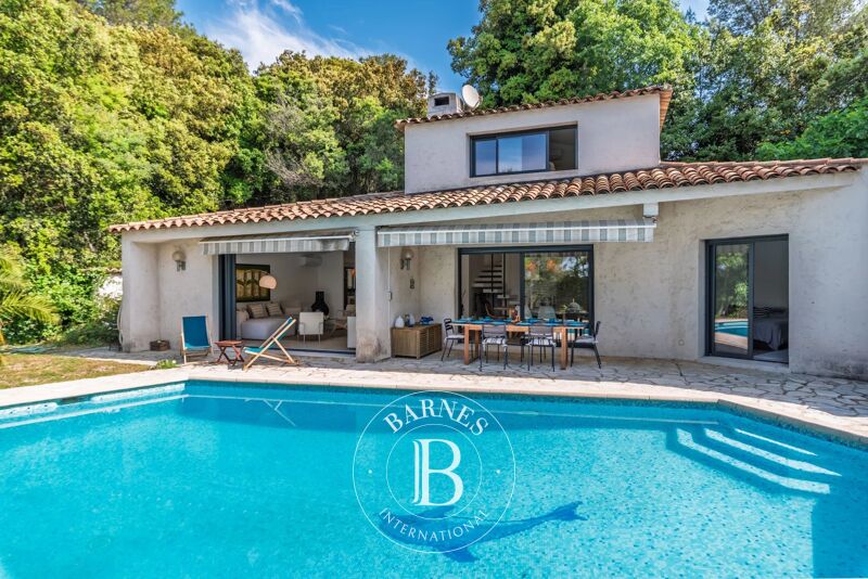 Roquefort-les-Pins - Villa familiale à pied des écoles et commerces