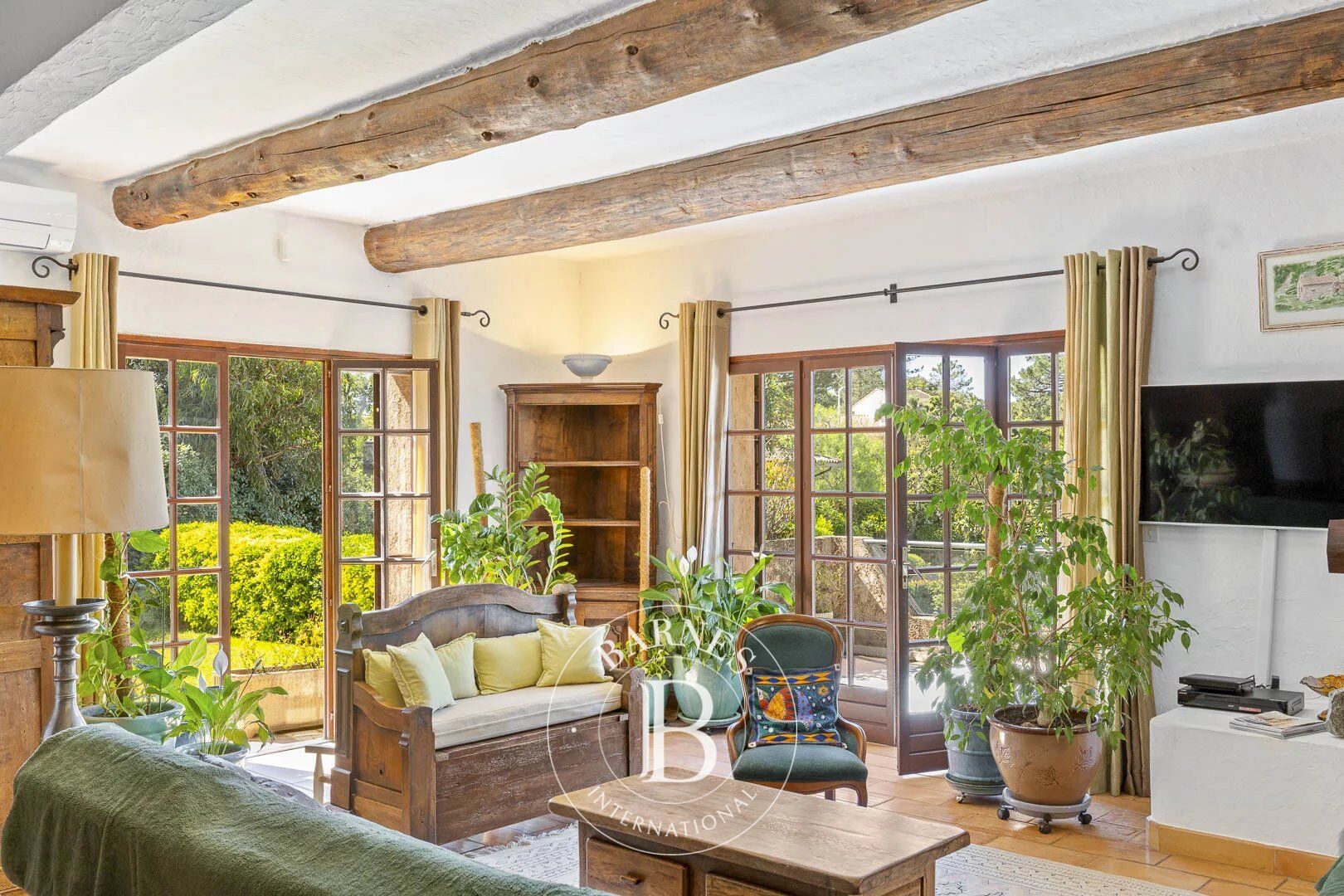 Villa Porto-Vecchio - picture 2