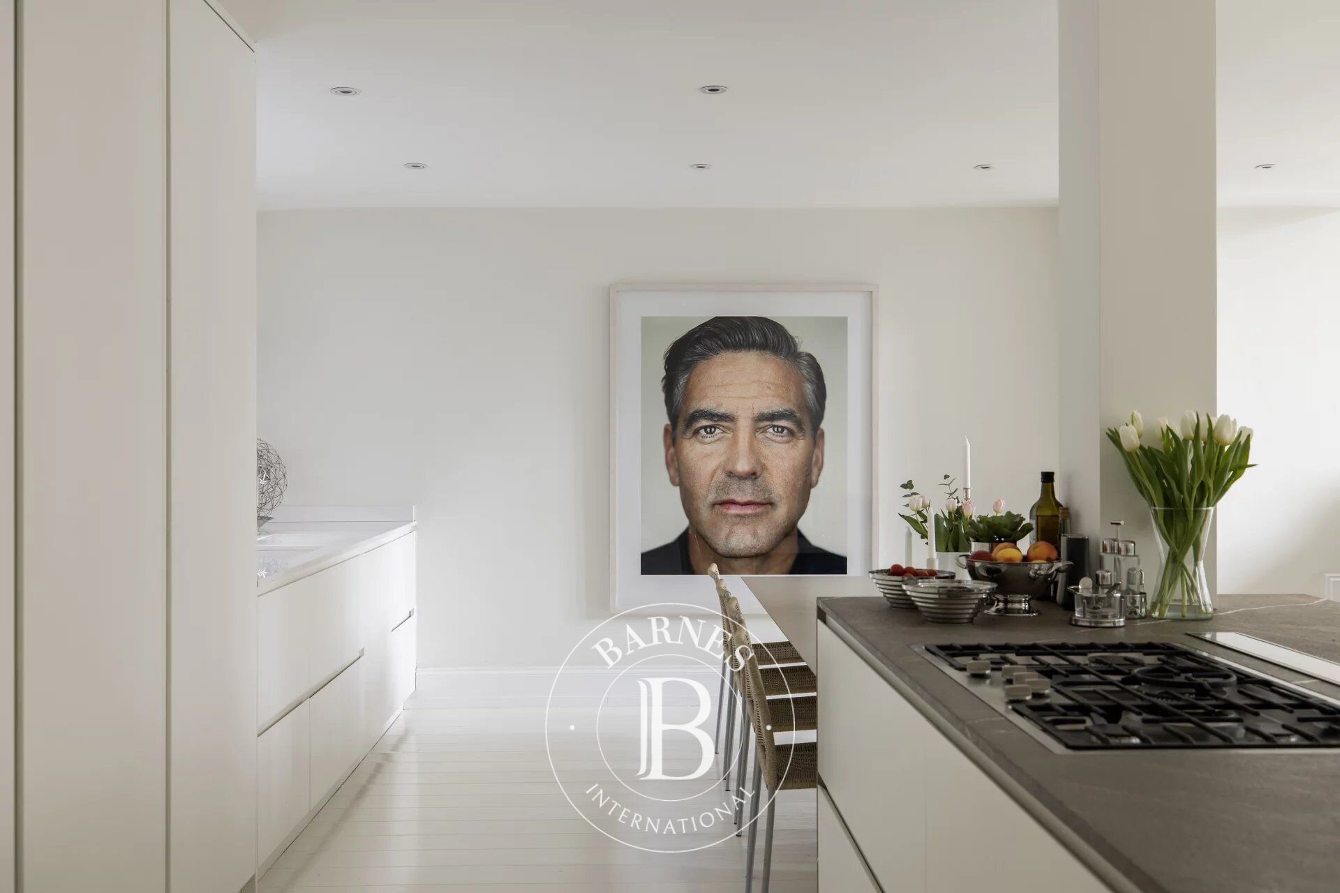 Vicarage Gate, Kensington - picture 3