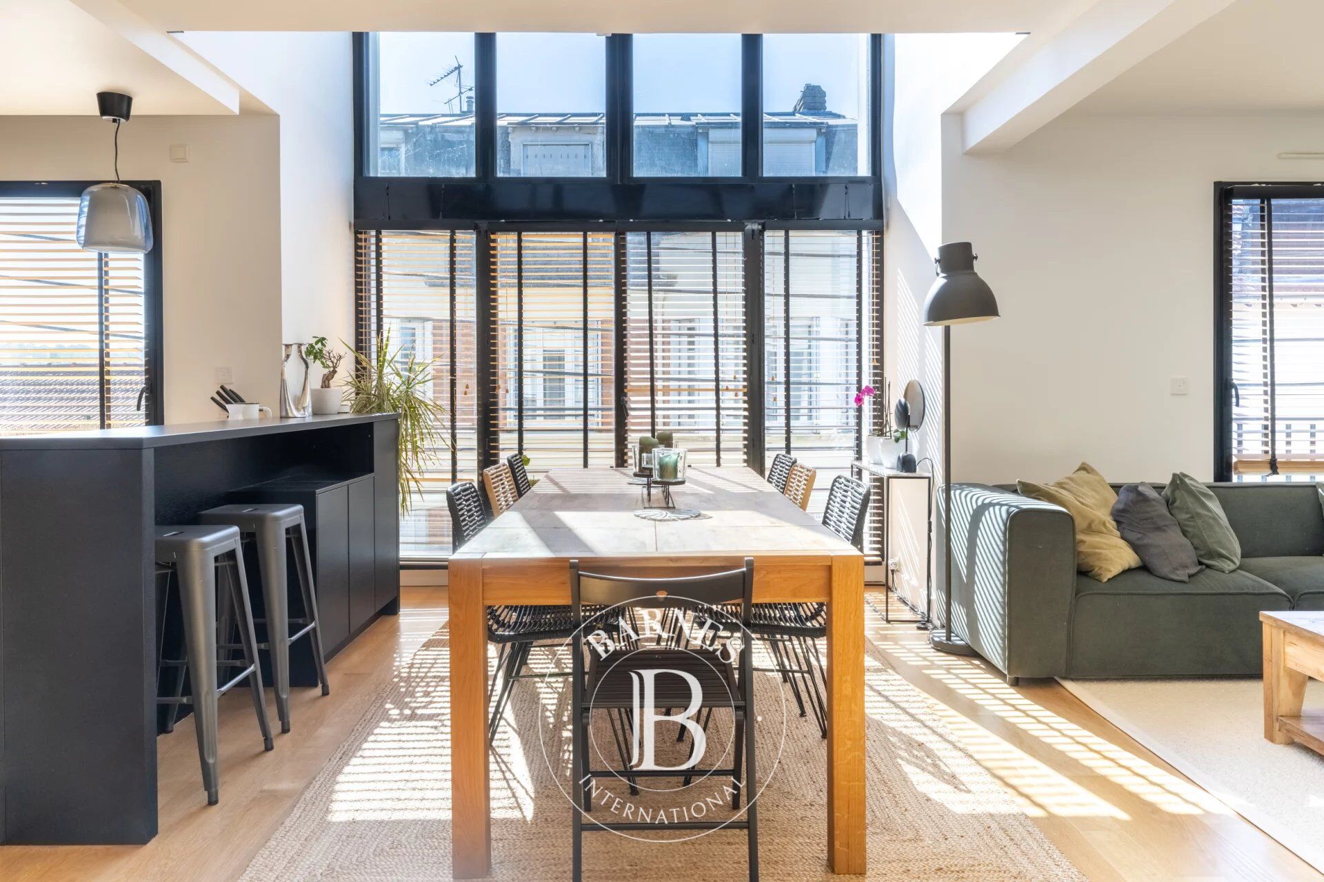 Le Chesnay/limite Versailles - Plateau Saint-Antoine - Magnifique Duplex au dernier étage  de 145 m² - 3 chambres  et 1 bureau - 2 salons - 4 places de parking - picture 1