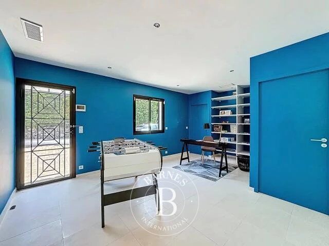 Villa Roquefort-les-Pins - picture 12