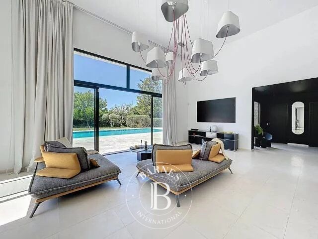 Villa Roquefort-les-Pins - picture 6