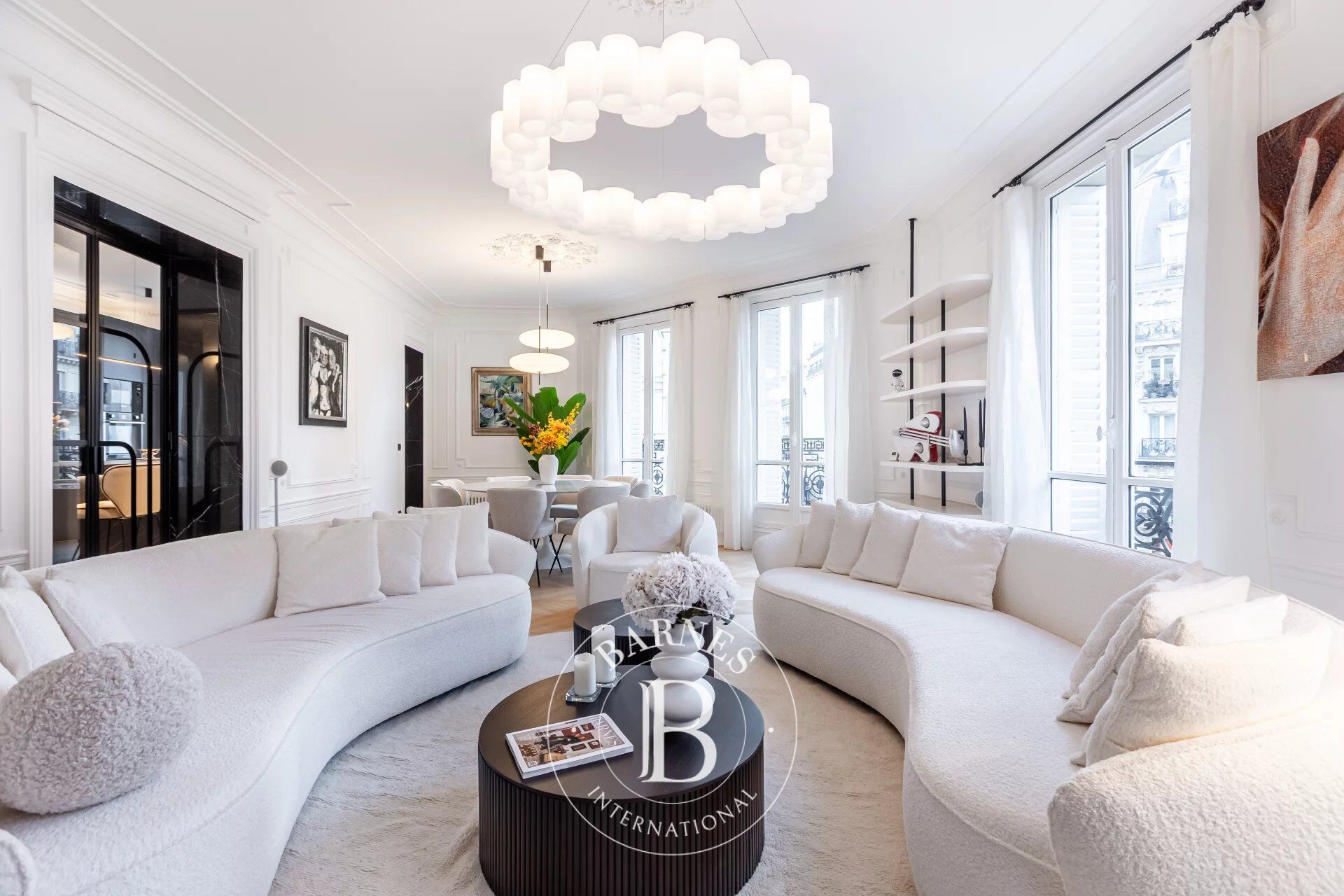 PARIS VI - APPARTEMENT - 2 CHAMBRES - 5 PERSONNES - picture 2