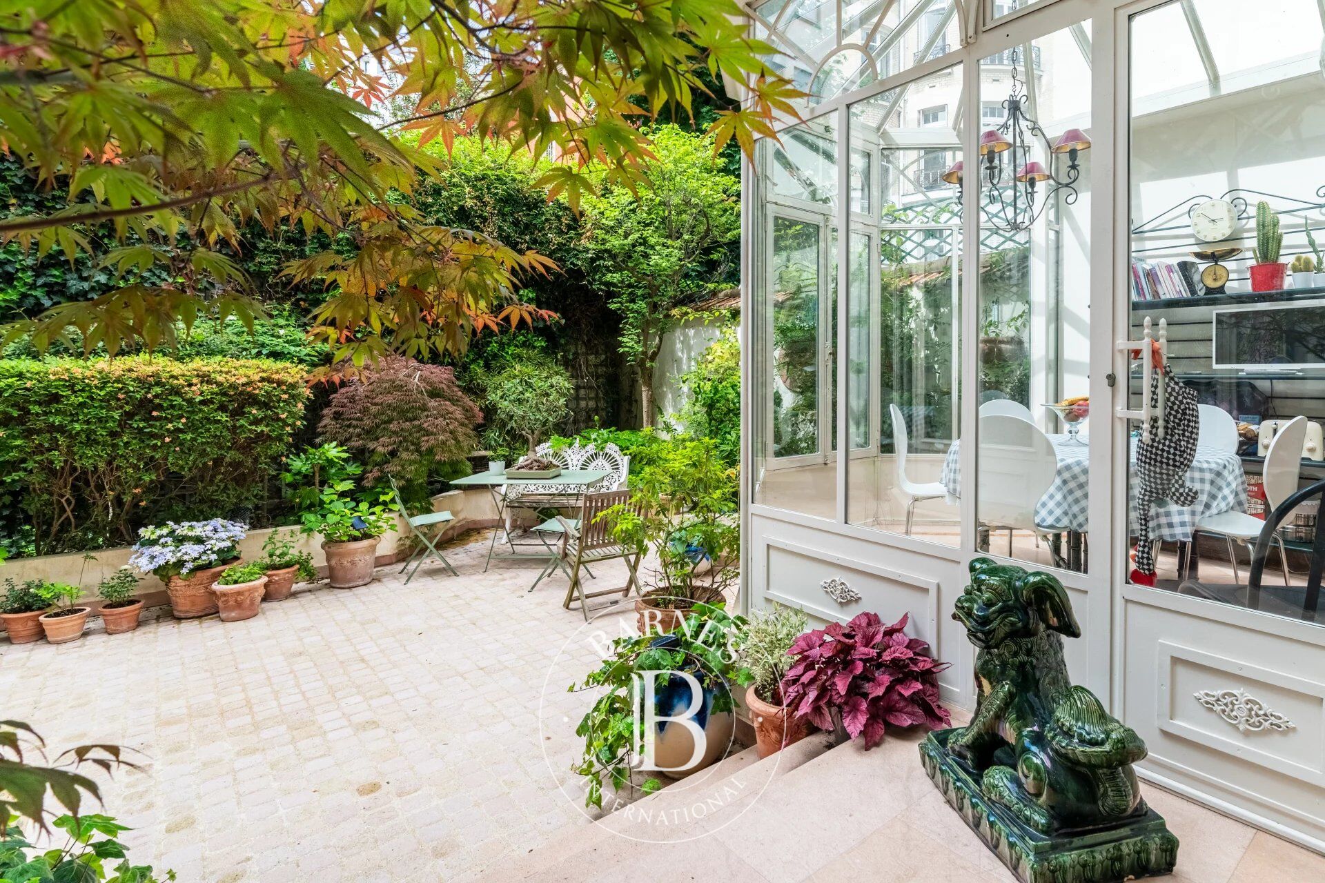 Paris 16ème - Bel hôtel particulier d'exception - jardin - picture 1