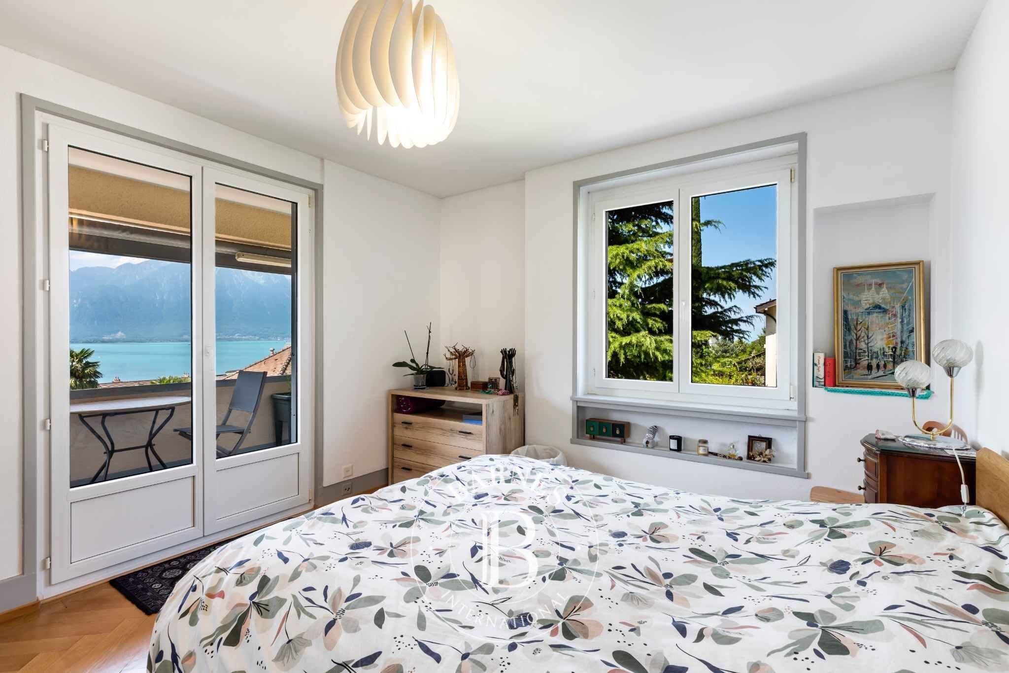 Villa Montreux - picture 10