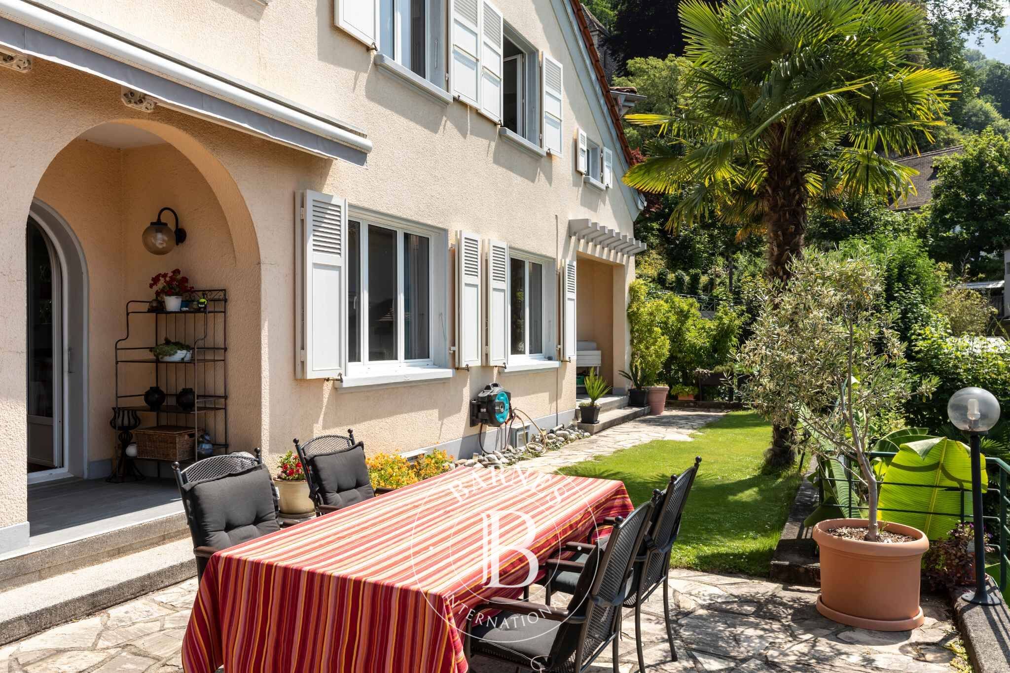 Villa Montreux - picture 8