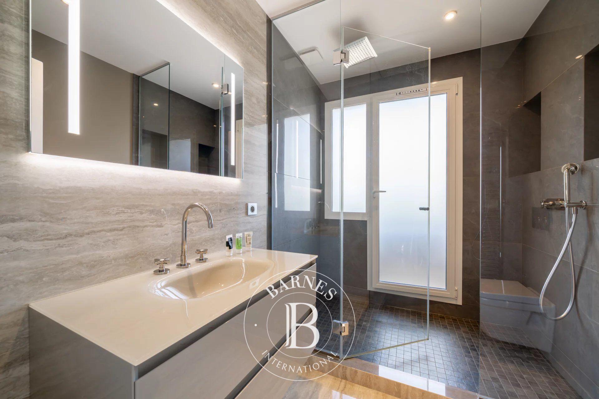 Daire Cannes - picture 12