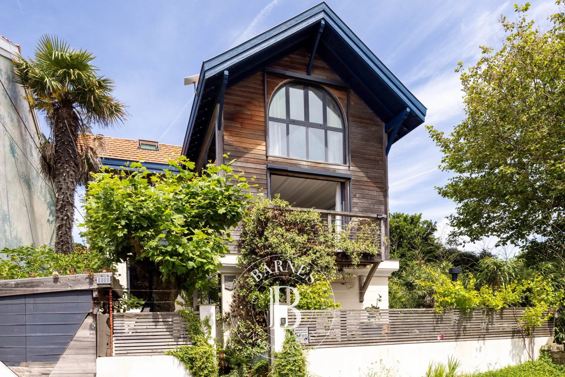 BIARRITZ, BEAURIVAGE, CHARMING 170 M² HOUSE IN A QUIET LOCATION - picture 3
