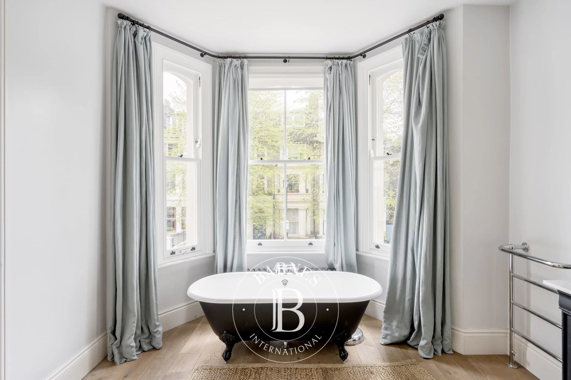 Ev London - picture 13