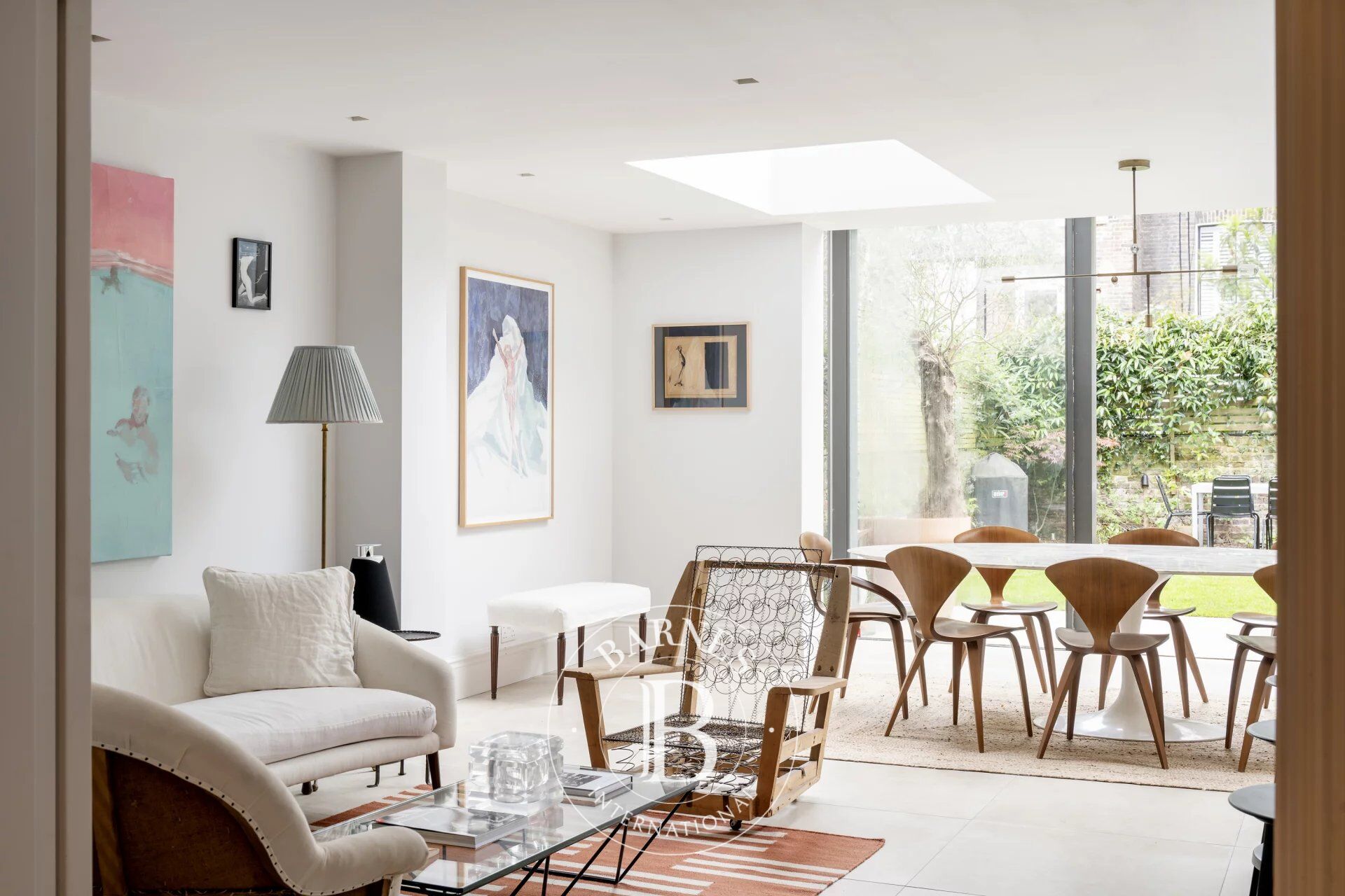 Ev London - picture 5