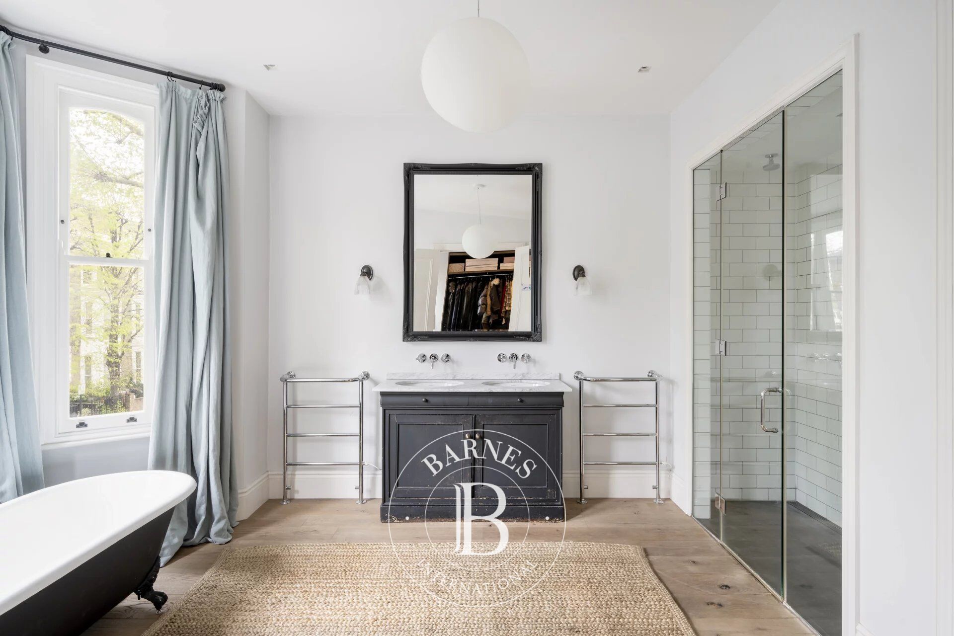 Ev London - picture 14