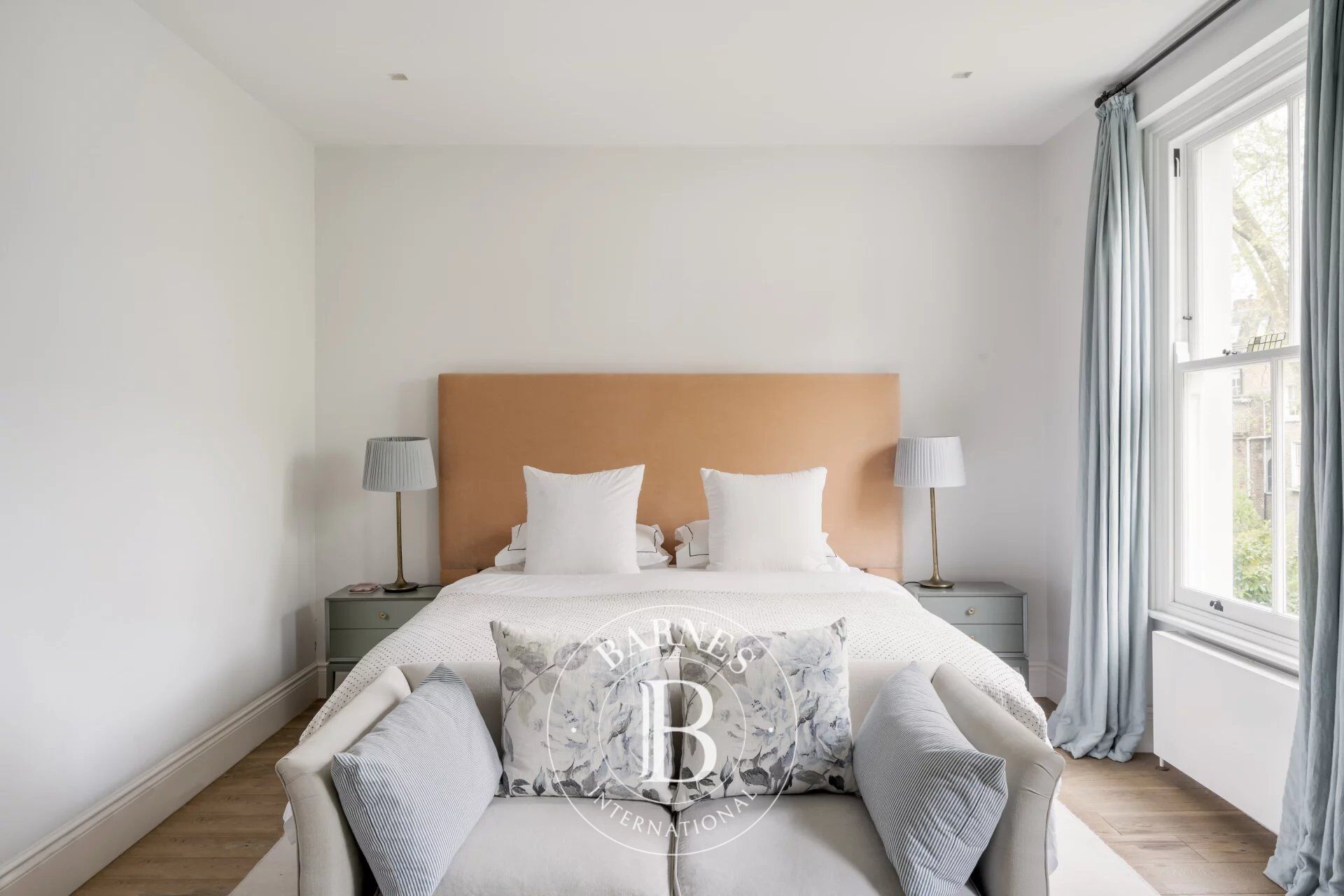 Ev London - picture 11