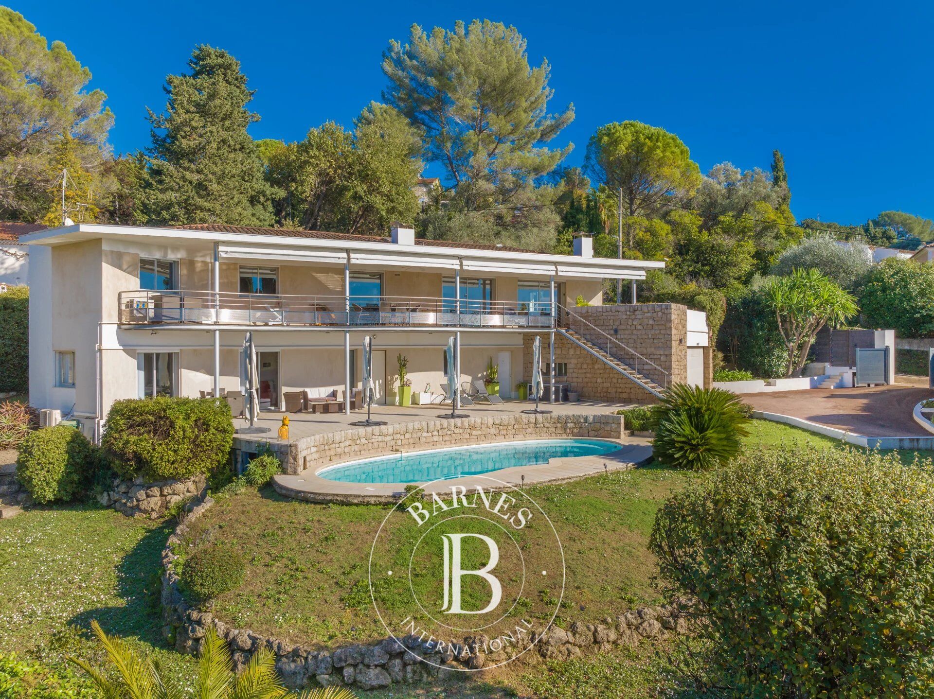 Villa Mougins - picture 1