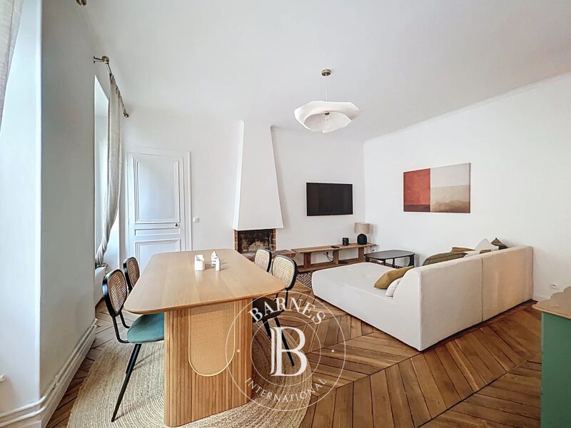 À louer Appartement | Paris 7ème - picture 2