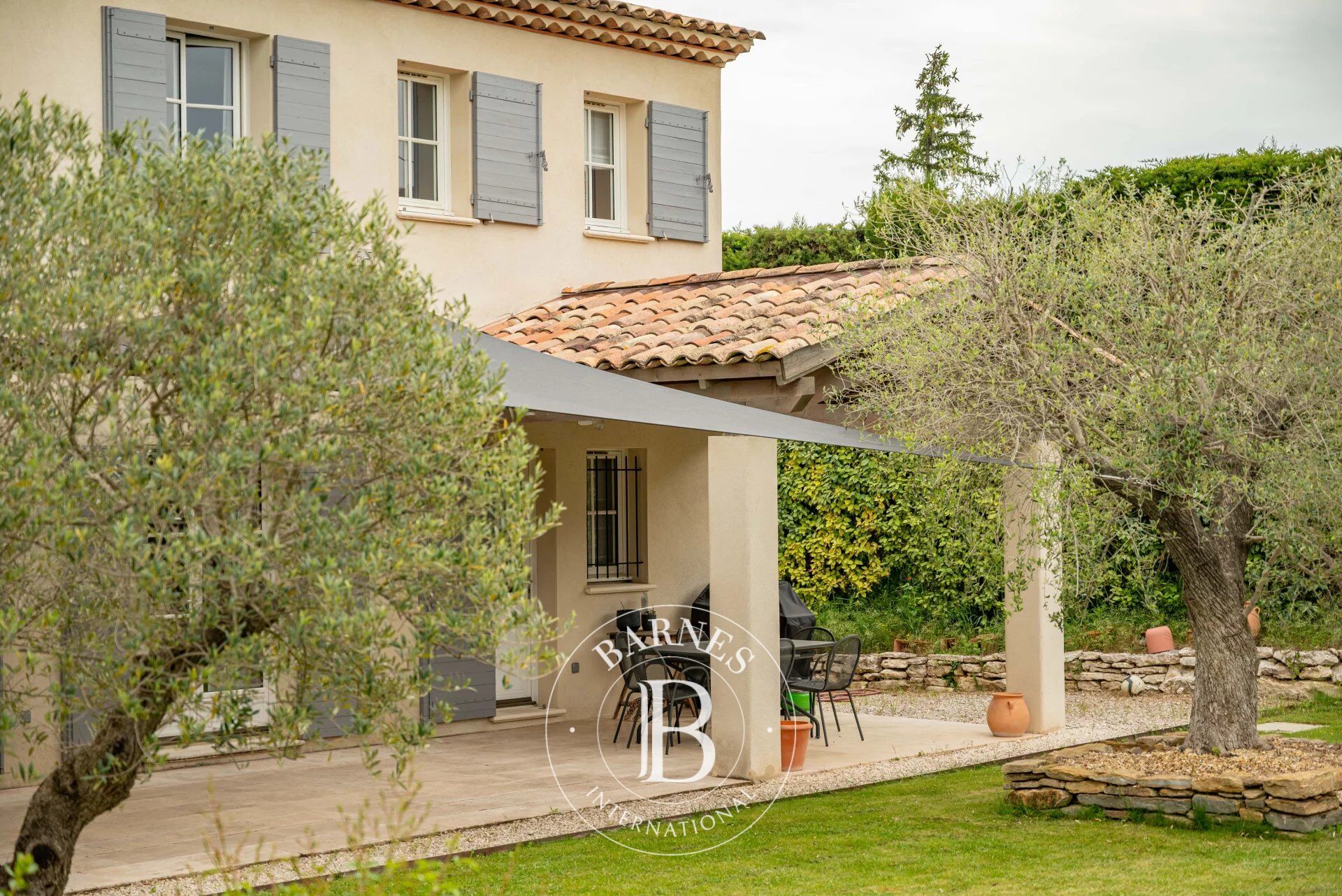 AIX-EN-PROVENCE – À 5 MIN DU CENTRE – MAS RÉCENT DE 180 m² – 4 CHAMBRES – BUREAU – JARDIN  – PISCINE - picture 1