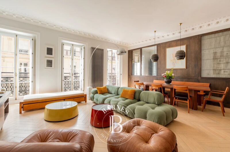 PARIS 9 - ROUGEMONT - VOLUMES - HAUT STANDING - 4 CHAMBRES - LUMIERE