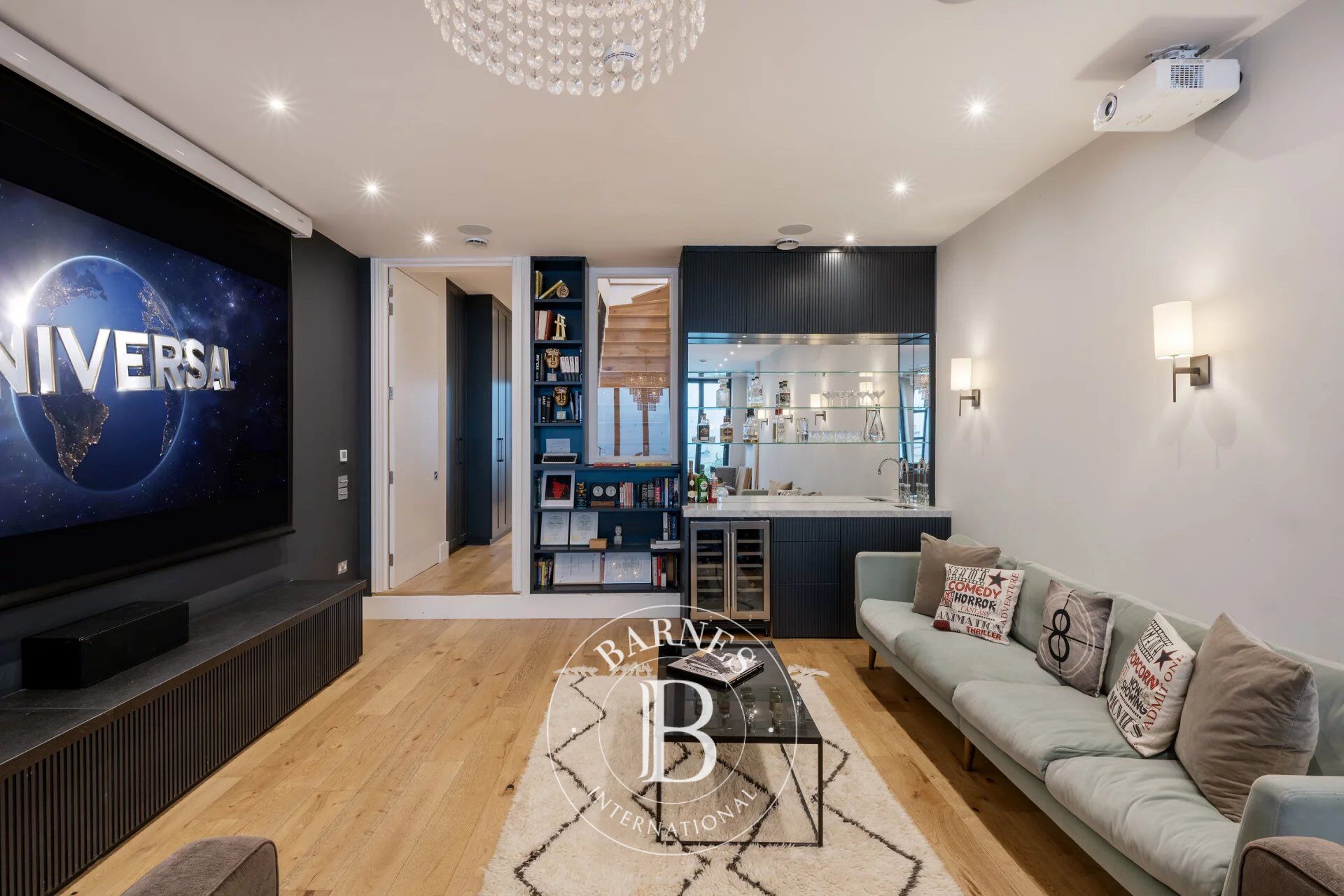 Ev London - picture 10