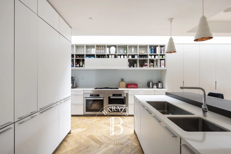 Venta, Casa London - picture 3