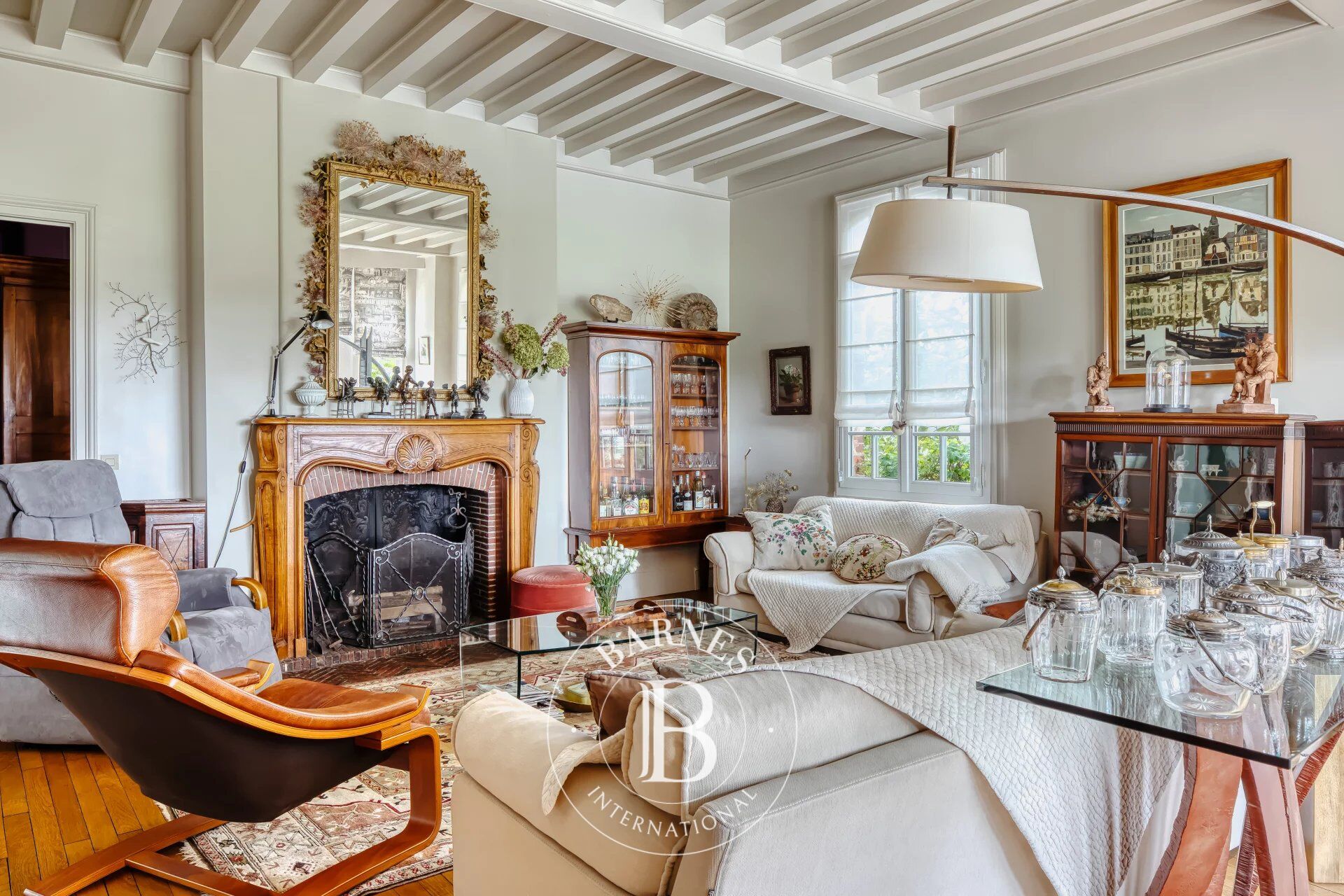 Deauville centre - Charming villa - 5 bedrooms - Garden - 2 garages - picture 2