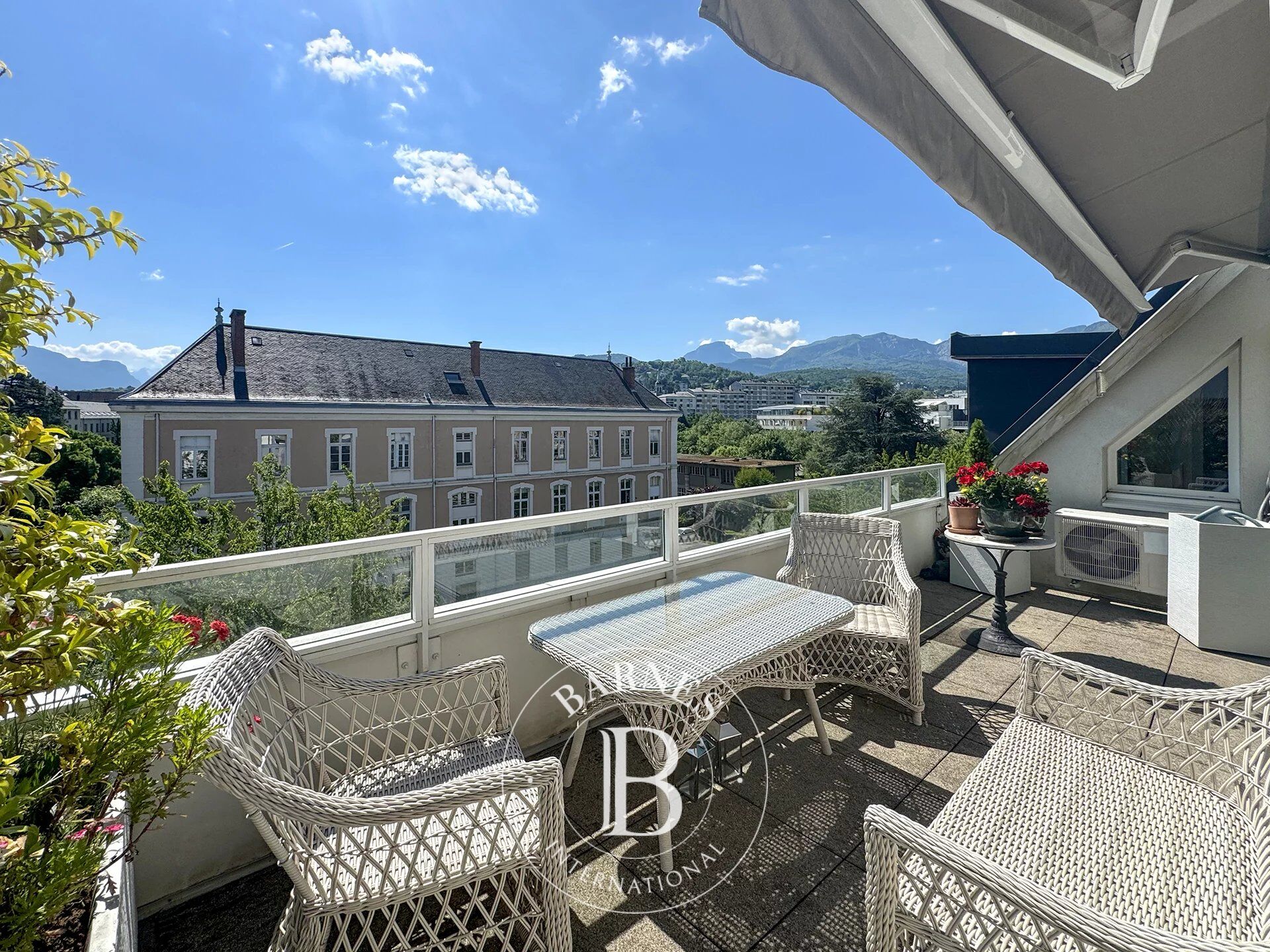 BARNES AIX LES BAINS -  DUPLEX - DERNIER ÉTAGE - TERRASSE - picture 1