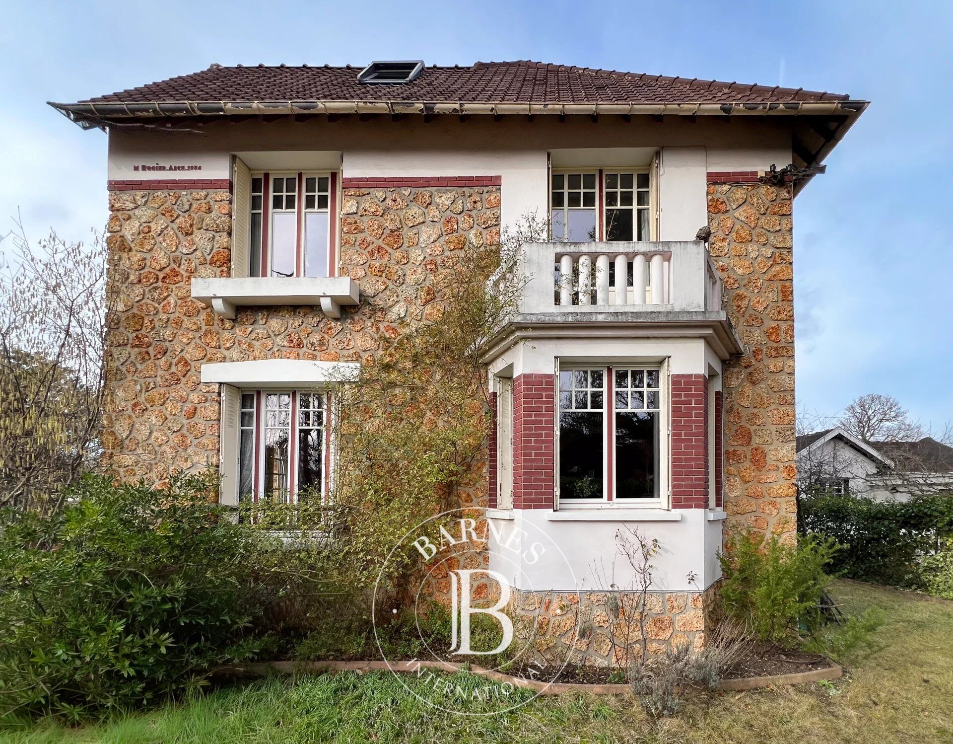 LE VESINET - 12' RER - MAISON ANCIENNE DE 150 M² - 3 CHAMBRES + 1 BUREAU - TERRAIN DE 514 M² - picture 2