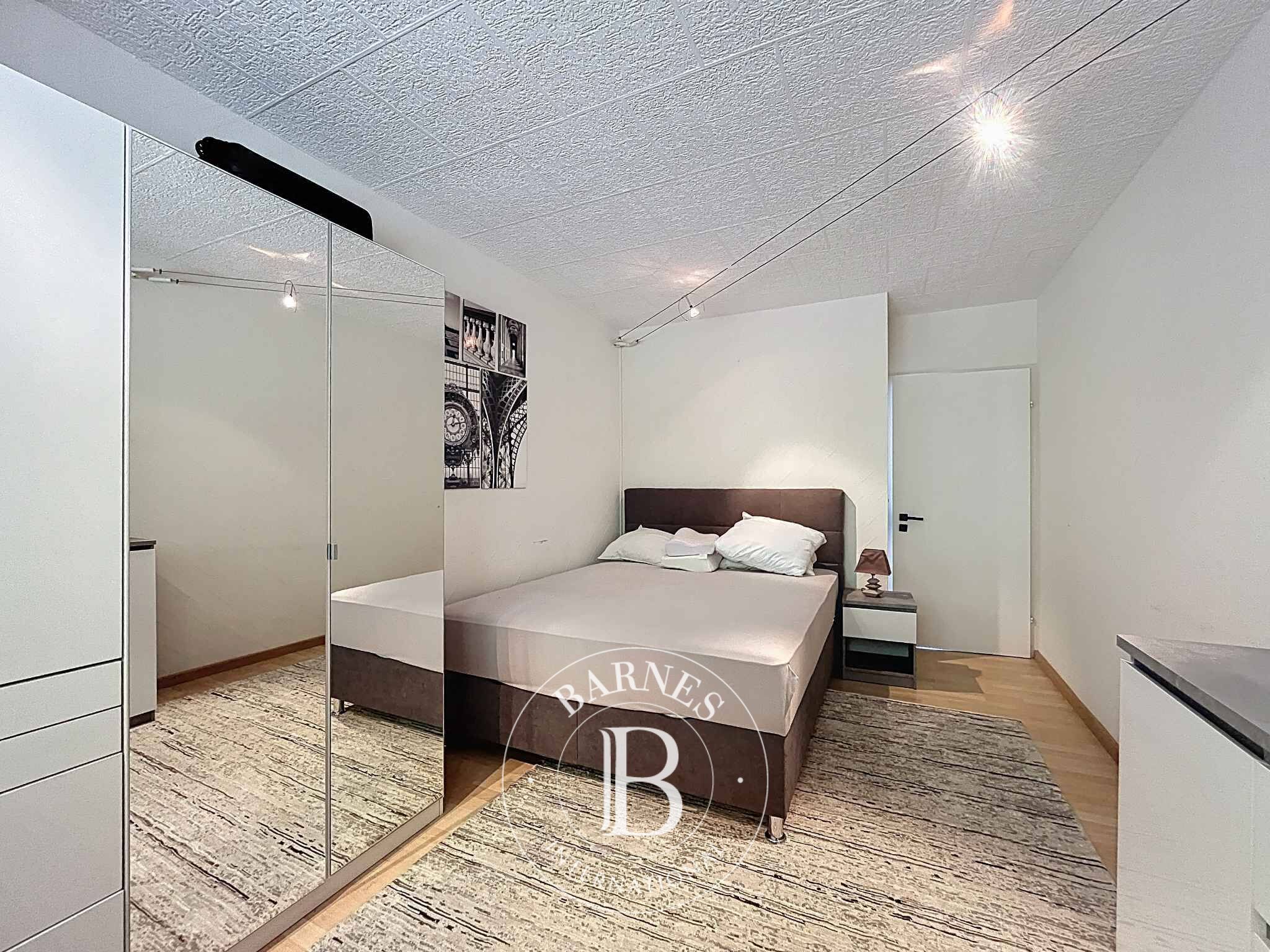 Daire Montreux - picture 9