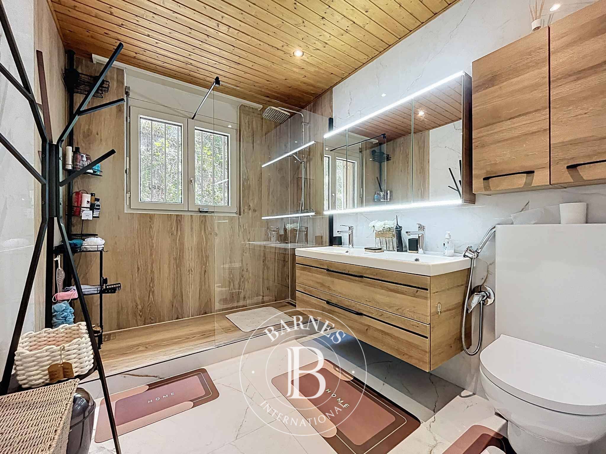 Daire Montreux - picture 7