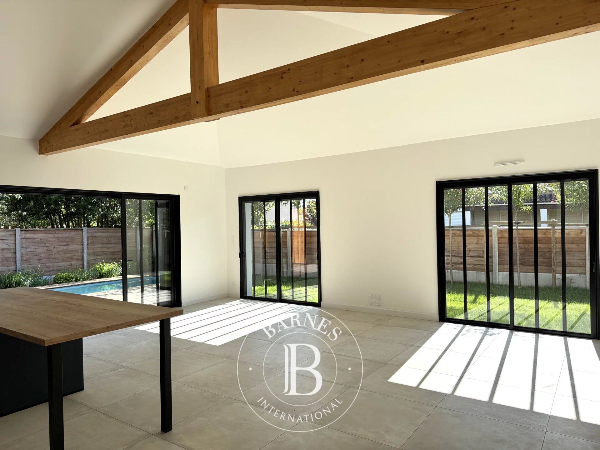 NEW SINGLE-STOREY VILLA WITH POOL IN LA TESTE-DE-BUCH, ON THE BASSIN D’ARCACHON - picture 3