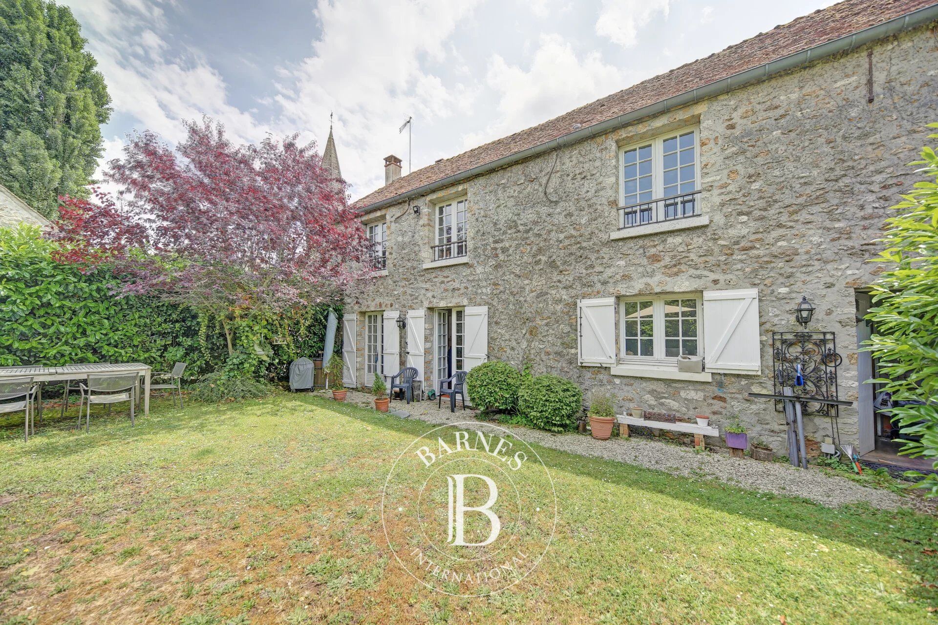 Feucherolles – Centre village – Maison ancienne en pierre – 160 m² – 3/4 chambres - picture 1