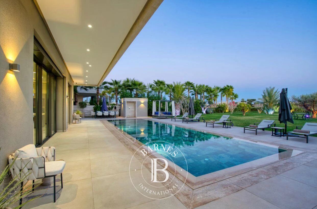 Exceptional Villa for Sale in Marrakech - High-end amenities - picture 2