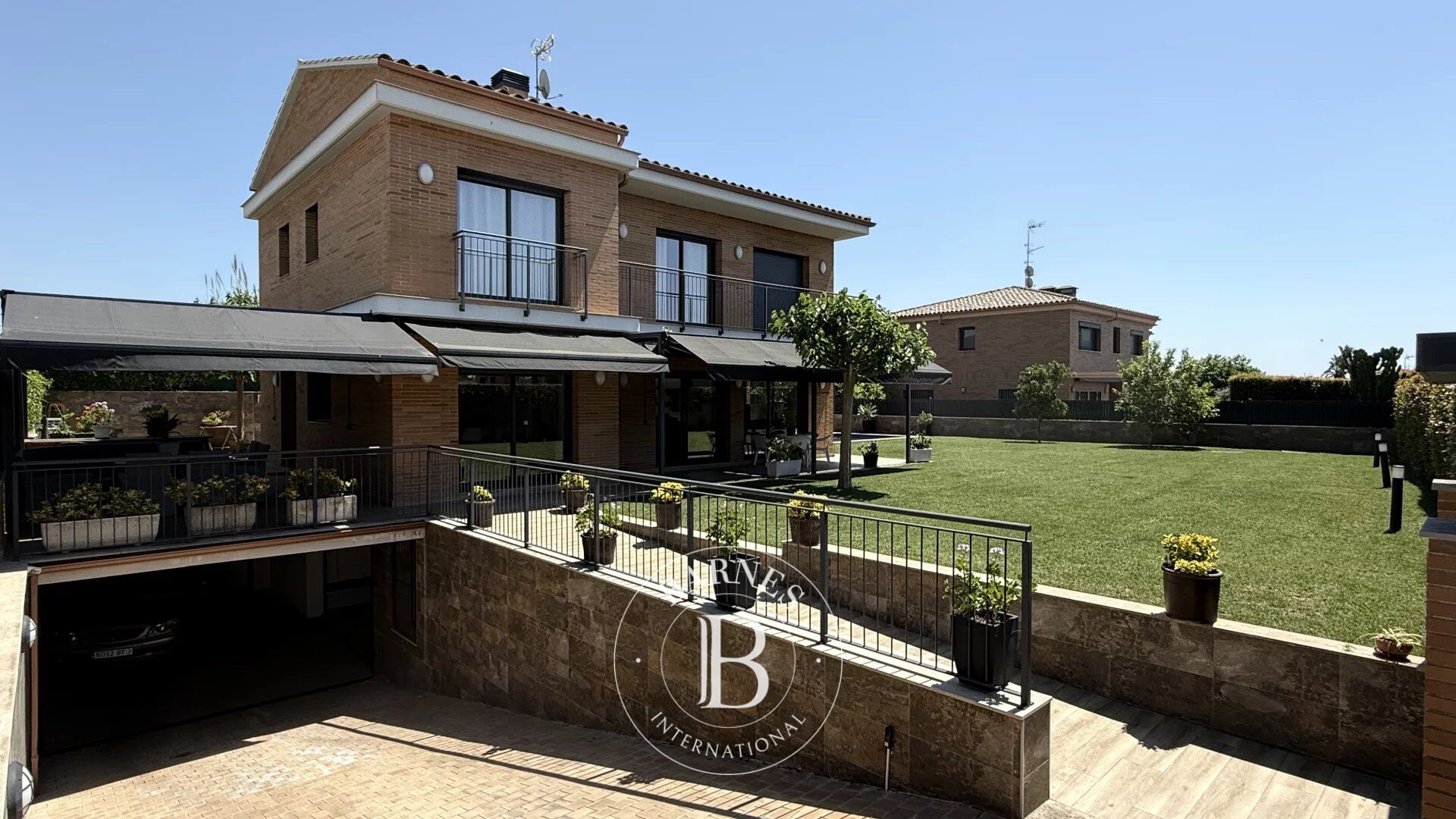 Casa independiente con piscina y ascensor en Cabrera de Mar. - picture 2