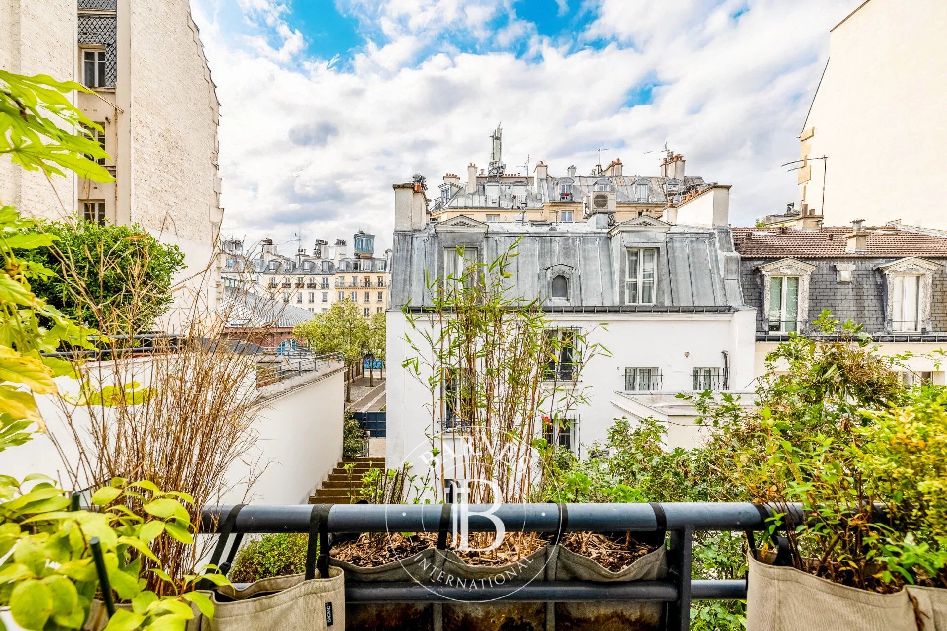 Exclusivité off-market - Voltaire - Appartement familial - 4 chambres - Balcon - picture 2