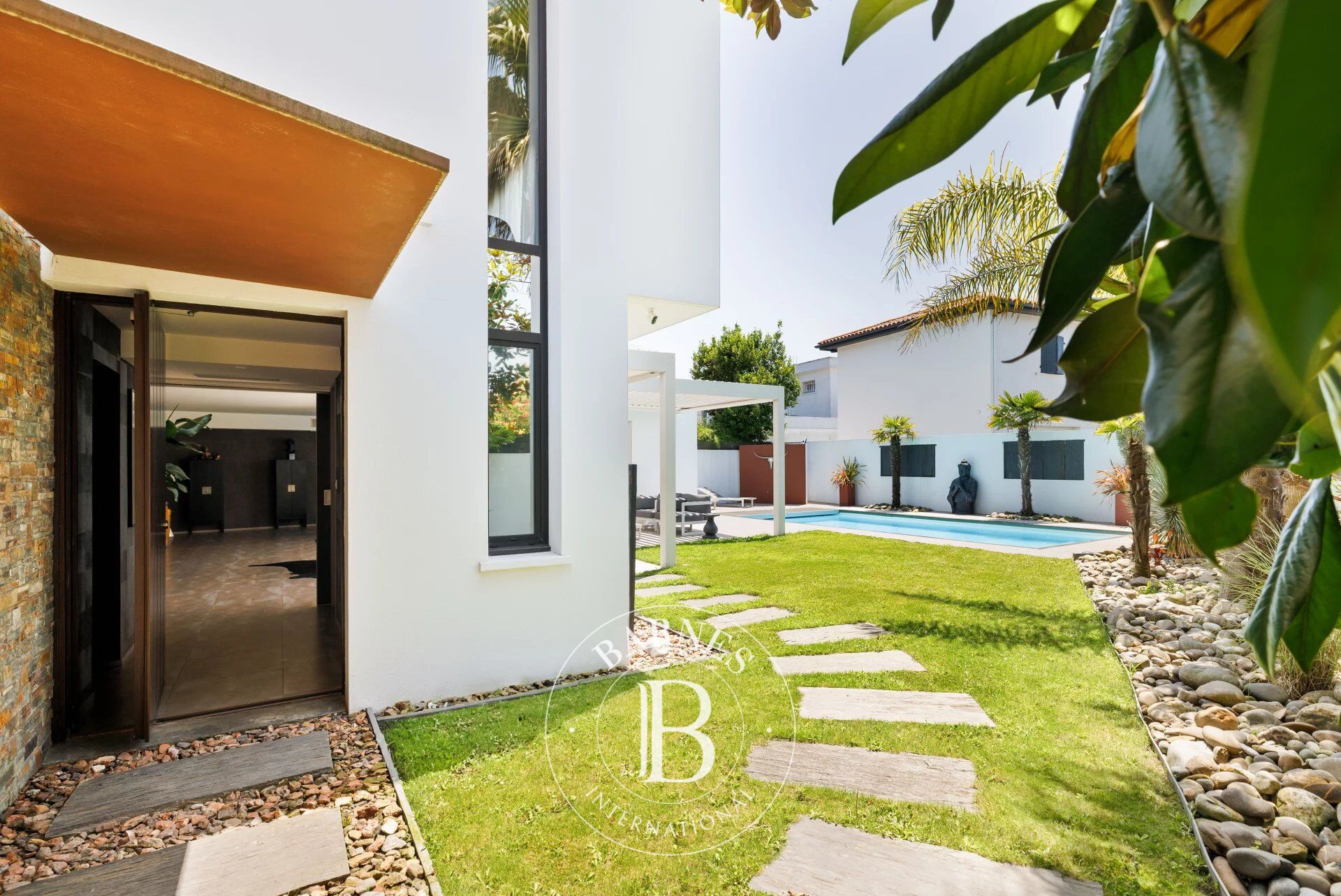 ANGLET BLANCPIGNON – CASA CONTEMPORÁNEA DE 145 M² CON PISCINA - picture 3